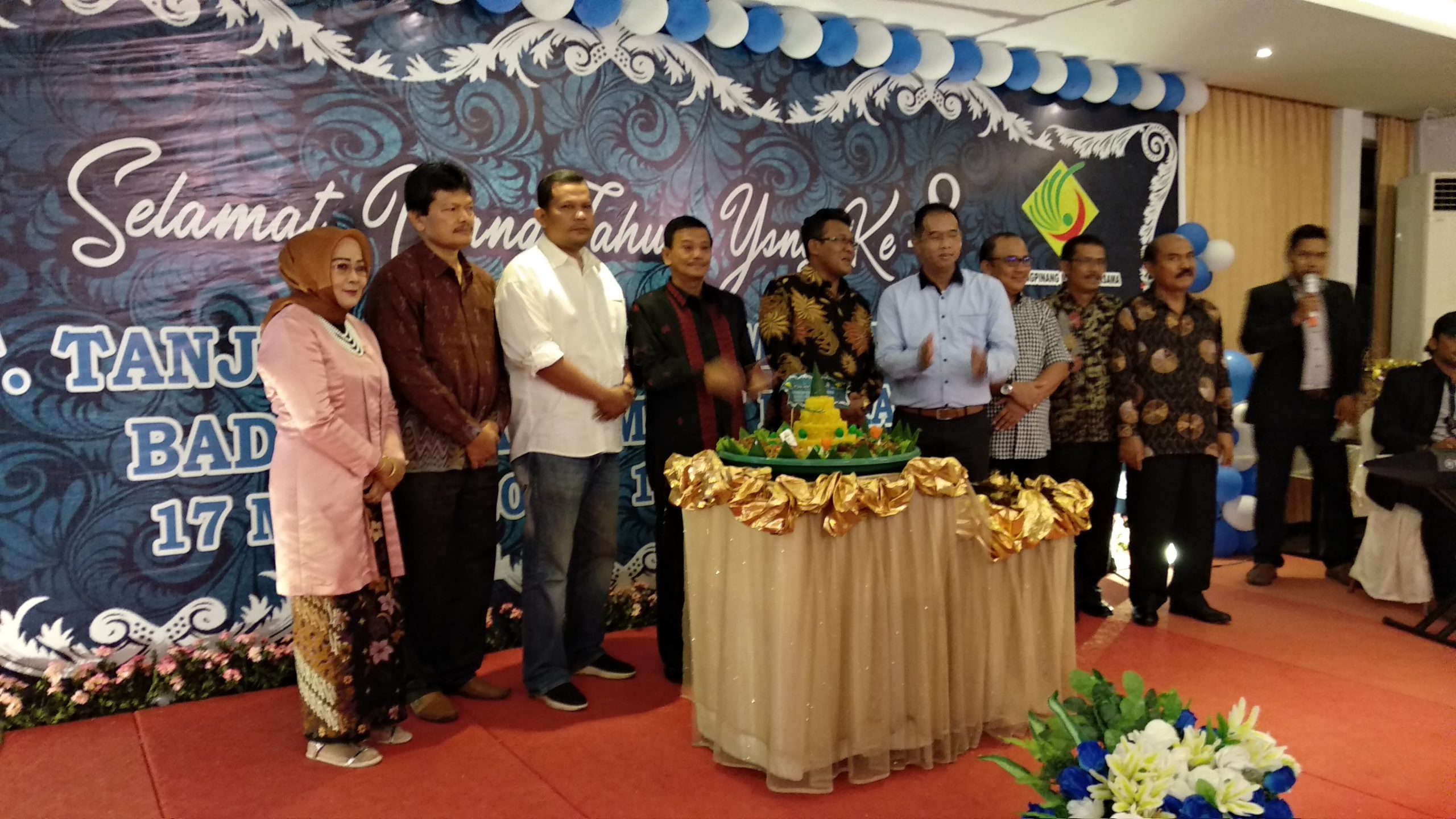 Perayaan HUT BUMD PT Tanjungpinang Makmur Bersama ke 8 di Resto Sei Nam, Tanjungpinang. (Foto: ANG)