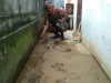 Rumah Warga Komplek Pinang Mas Kebanjiran Lumpur
