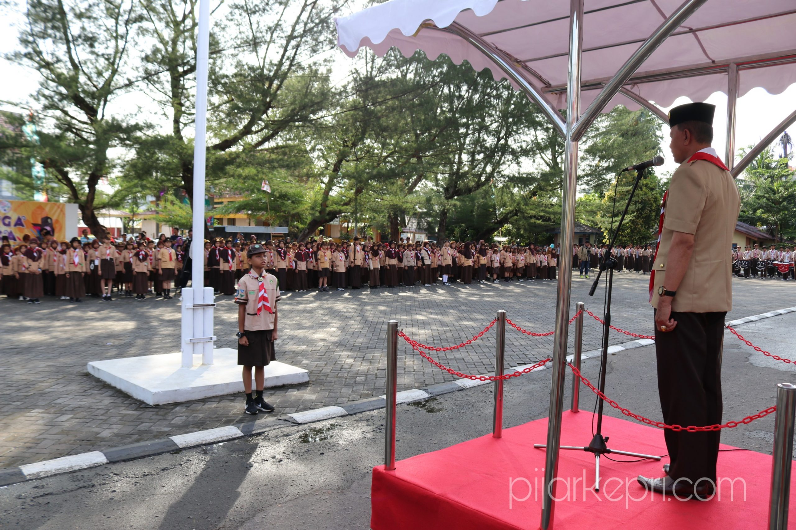 Wali Kota Tanjungpinang Syahrul saat memimpin upacara pembukaan Pesta Siaga Pramuka 2018. (f-ang)