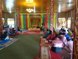 Kegiatan LAM Kepri Kabupaten Lingga, di Balai Adat LAM Lingga. (Foto Istimewa).