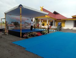 Plt Gubernur Kepri memberikan sambutan pada penerbangan perdana Wings Air di Bandara Dabo Singkep.