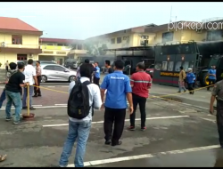 Situasi pasca ledakan bom bunuh diri di Mapolrestabes Medan, Sumatra Utara, Rabu (13/11/2019). (Foto: sc.istimewa)