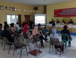 Rapat pleno terbuka rekapitulasi Daftar Pemilih Hasil Pemutakhiran (DPHP) tingkat Kelurahan Kijang Kota, Kecamatan Bintan Timur, Minggu, 30 Agustus 2020