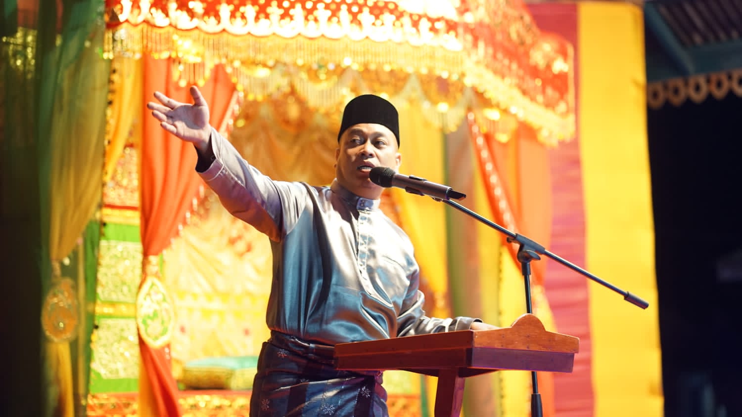 Bupati Lingga Muhammad Nizar. (Foto: Prokopim Lingga)