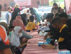 Vaksinasi merdeka untuk anak secara serentak berlangsung di Vihara Dharma Murni Sagulung, Kota Batam, Selasa (11/1/2022)