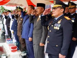 Ketua Komisi I DPRD Kepri saat mengikuti upacara hari Bhakti Imigrasi ke-73, di Lapangan Upacara Kantor Wilayah Kementerian Hukum dan HAM Kepulauan Riau, Jalan Daeng kambodja, Tanjungpinang, Kamis (26/1/2023)