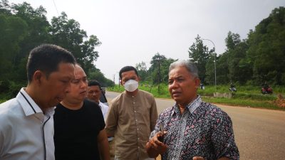 Saproni Minta PU Kepri Perbaiki Segera Jalan Tanjung Piayu