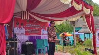 Sekretaris Daerah, Boy Wijanarko saat secara resmi membuka Pekan Expo Pulau Akar di Geosite Pulau Akar, Kecamatan Bunguran Selatan. Kamis (09/11/2023)