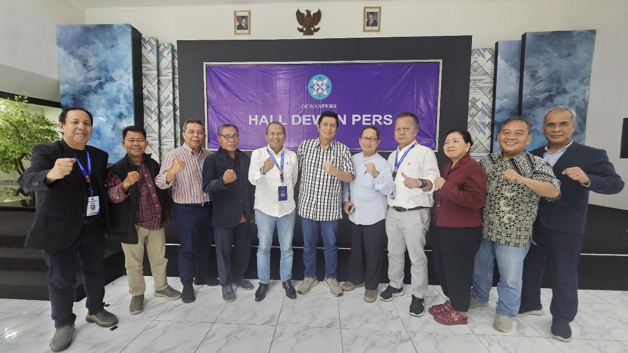 Ketua SC, Zulkifli Gani Ottoh usai memimpin rapat di Hall Dewan Pers, Senin (4/8/2025).