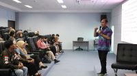 Kasi Penerangan Hukum, Yusnar Yusuf, S.H., M.H., saat Pembinaan Masyarakat Taat Hukum (BINMATKUM) melalui kegiatan “Goes To Campus” di Politeknik Negeri Batam, Kamis (8/8/2025). (F-Kejati Kepri) Kasi Penerangan Hukum, Yusnar Yusuf, S.H., M.H., saat Pembinaan Masyarakat Taat Hukum (BINMATKUM) melalui kegiatan “Goes To Campus” di Politeknik Negeri Batam, Kamis (8/8/2025). (F-Kejati Kepri)