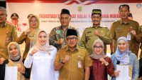 Walikota Tanjungpinang, Lis Darmansyah, saat membuka fasilitasi sertifikasi halal yang digelar Dinas Tenaga Kerja, Koperasi, dan Usaha Mikro Kota Tanjungpinang di Hotel Bintan Plaza, Selasa (12/8/2025).