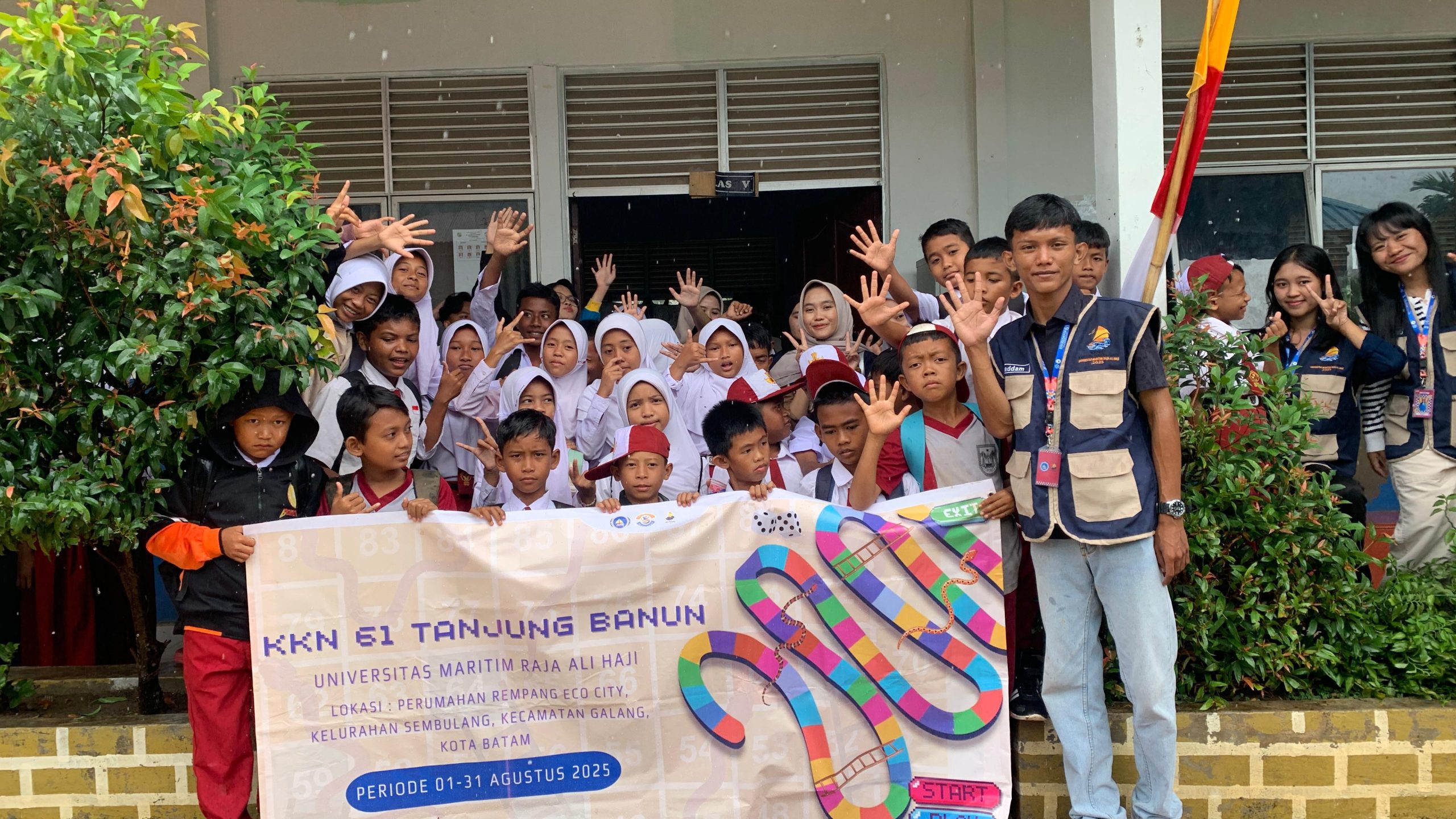 Foto Bersama Siswa-Siswi SD Negeri 006 Galang, Kota Batam dalam kegiatan Sosialisasi Anti Bullying dan Penanaman Cita-Cita.