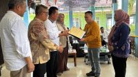 Pemerintah Provinsi Kepulauan Riau (Pemprov Kepri) resmi menyerahkan aset dan operasional Pelabuhan Sei Tenam di Daik Lingga kepada Pemerintah Kabupaten (Pemkab) Lingga, Minggu (7/9/2025). (F-Diskominfo Lingga)