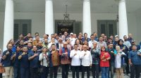 Gubernur Banten Andra Soni menerima kunjungan Ketua Umum PWI Pusat Ahmad Munir bersama jajaran pengurus di Gedung Negara, Serang, Kamis (18/9/2025). Pertemuan ini sekaligus menetapkan Banten sebagai tuan rumah HPN 2026.