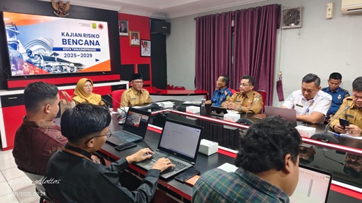 Pemerintah Kota Tanjungpinang melalui Bappelitbang saat menggelar Rapat Koordinasi Penyusunan Kajian Risiko Bencana (KRB) 2025–2029, Senin (1/9/2025), di Ruang Rapat Utama Bappelitbang.