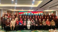 Wali Kota Tanjungpinang, Lis Darmansyah saat menghadiri pelantikan pengurus Dewan Pimpinan Daerah (DPD) Persatuan Perawat Nasional Indonesia (PPNI) Kota Tanjungpinang periode 2025–2030, di GAIA Ballroom Nite & Day Hotel Tanjungpinang, Sabtu (13/9/2025)
