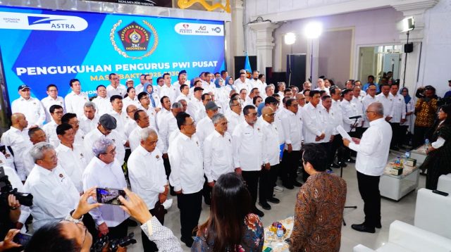 Pengurus Persatuan Wartawan Indonesia (PWI) Pusat periode 2025-2030 resmi dikukuhkan di Monumen Pers Solo, Jawa Tengah pada Sabtu (4/10/2025).