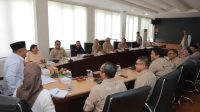 Pengurus PWI Kepri saat silaturahmi dengan unsur pimpinan yang diwakilkan Ketua DPRD Kepri, Iman Sutiawan di lantai tiga, Gedung DPRD Kepri, Dompak, Tanjungpinang, Senin (20/10/2025). (Foto: Sekwan DPRD Kepri) Pengurus PWI Kepri saat silaturahmi dengan unsur pimpinan yang diwakilkan Ketua DPRD Kepri, Iman Sutiawan di lantai tiga, Gedung DPRD Kepri, Dompak, Tanjungpinang, Senin (20/10/2025). (Foto: Sekwan DPRD Kepri)