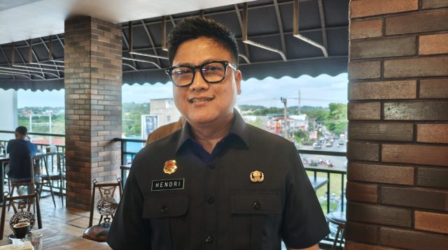 Kepala Diskominfo Provinsi Kepulauan Riau, Hendri, di Tanjungpinang, Senin (20/10/2025)(Foto: aji/pijarkepri.com)