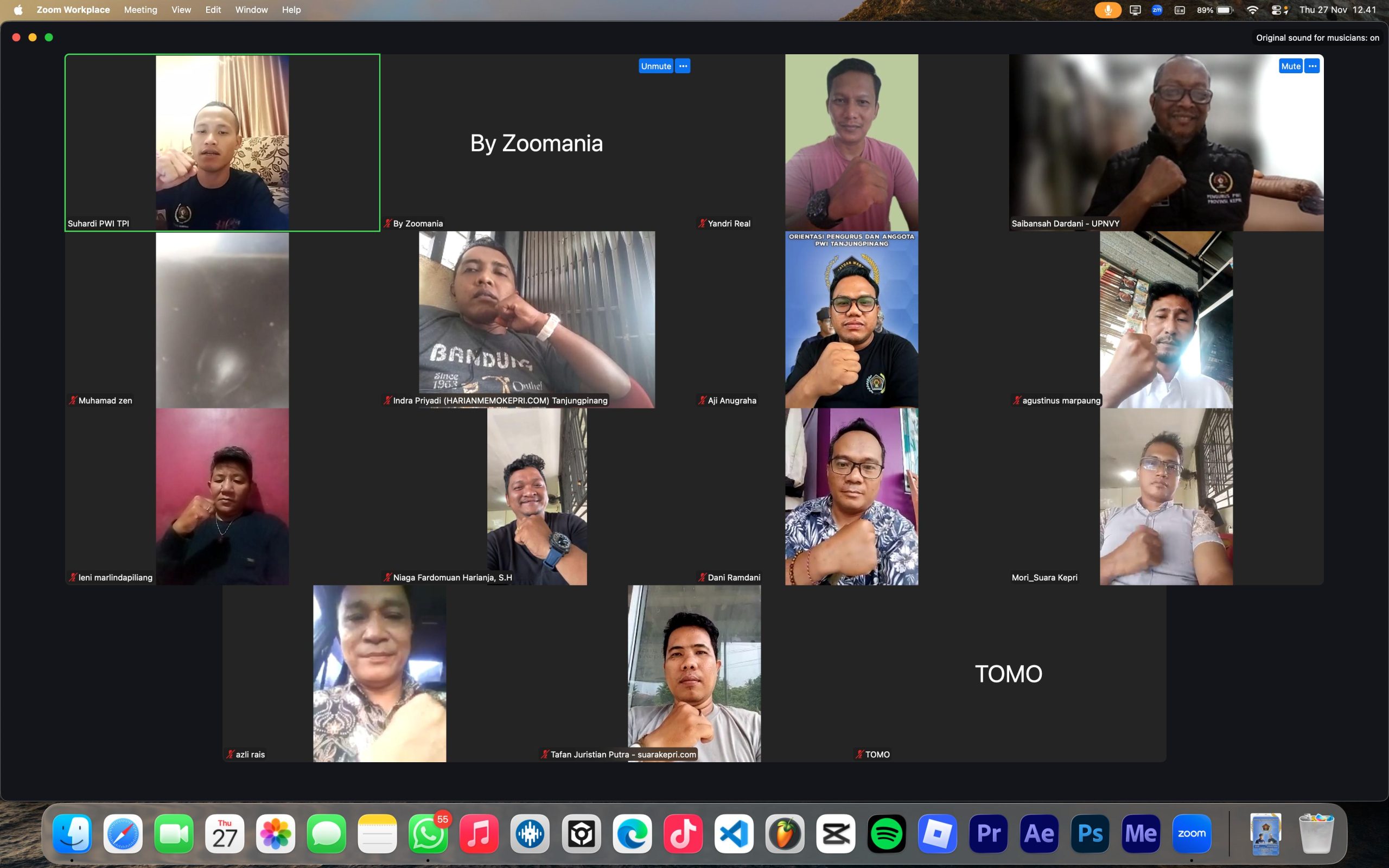 Persatuan Wartawan Indonesia (PWI) Kota Tanjungpinang saat menggelar Orientasi Anggota dan Pengurus 2025 secara daring melalui Zoom, Kamis (27/11/2025) pukul 10.30 WIB. (Foto: PWI Tanjungpinang)