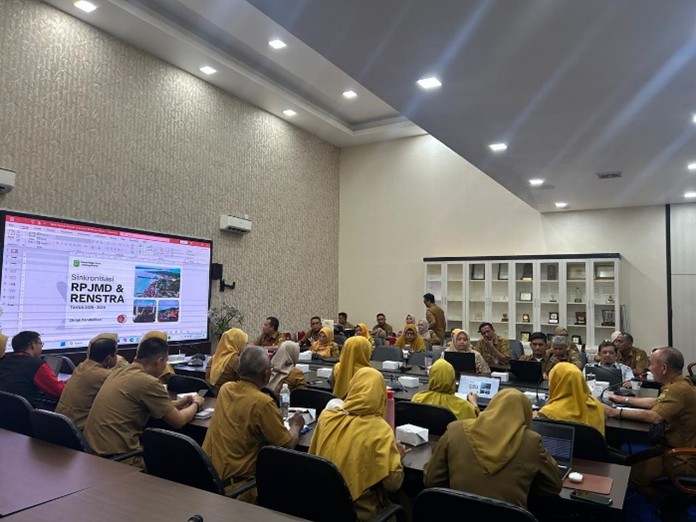 Pemerintah Kota Tanjungpinang saat menggelar rangkaian Rapat Paparan Rencana Strategis (Renstra) Perangkat Daerah Tahun 2025–2029 yang berlangsung maraton di Ruang Rapat Engku Putri Hamidah, Lantai 3 Kantor Wali Kota Tanjungpinang, 11 November 2025.