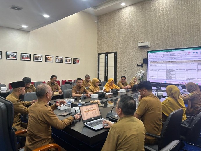 Pemerintah Kota Tanjungpinang saat menggelar rangkaian Rapat Paparan Rencana Strategis (Renstra) Perangkat Daerah Tahun 2025–2029 yang berlangsung maraton di Ruang Rapat Engku Putri Hamidah, Lantai 3 Kantor Wali Kota Tanjungpinang, 11 November 2025.