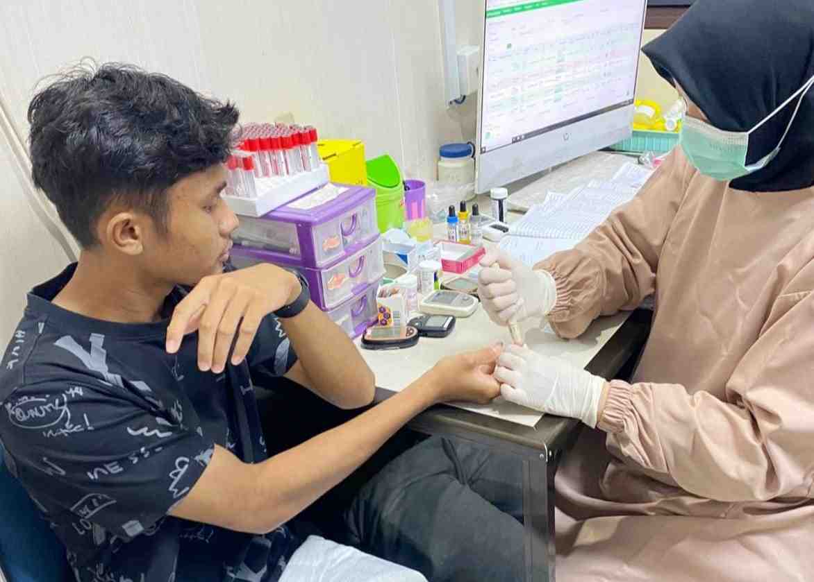Sebanyak 29 atlet pelajar Kota Tanjungpinang menjalani pemeriksaan kesehatan sebelum diberangkatkan menuju Pekan Olahraga Pelajar Nasional (POPNAS) 2025 di DKI Jakarta.