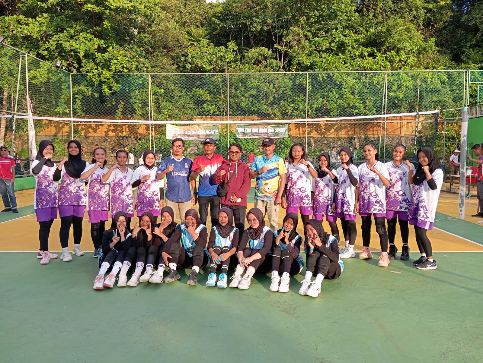 Pelaksanaan Pekan Olahraga Pelajar Kota (POPKOT) Tanjungpinang 2025 yang digelar Dinas Kepemudaan dan Olahraga (Dispora) Kota Tanjungpinang Cabor Volly.