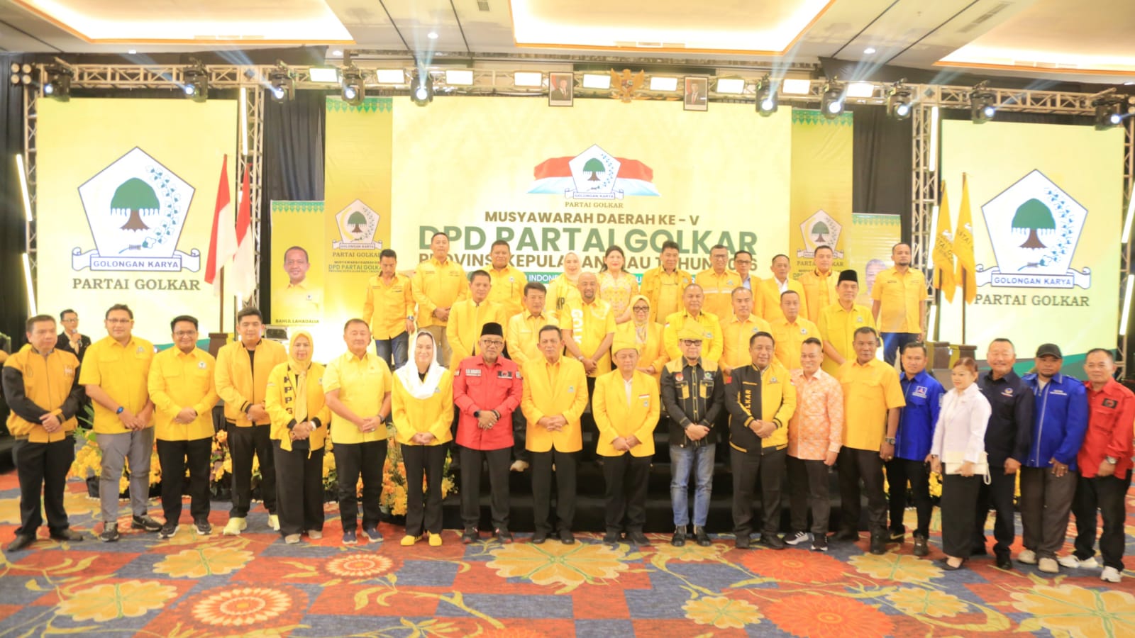 Wali Kota Tanjungpinang, Lis Darmansyah, menghadiri Musyawarah Daerah (Musda) Ke-V Dewan Pimpinan Daerah (DPD) Partai Golkar Provinsi Kepulauan Riau, yang digelar di Trans Convention Centre, Selasa (21/4/2026)