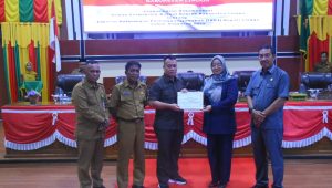 DPRD Kabupaten Lingga saat menggelar rapat paripurna penyampaian rekomendasi terhadap Laporan Keterangan Pertanggungjawaban (LKPJ) Bupati Lingga Tahun Anggaran 2025.