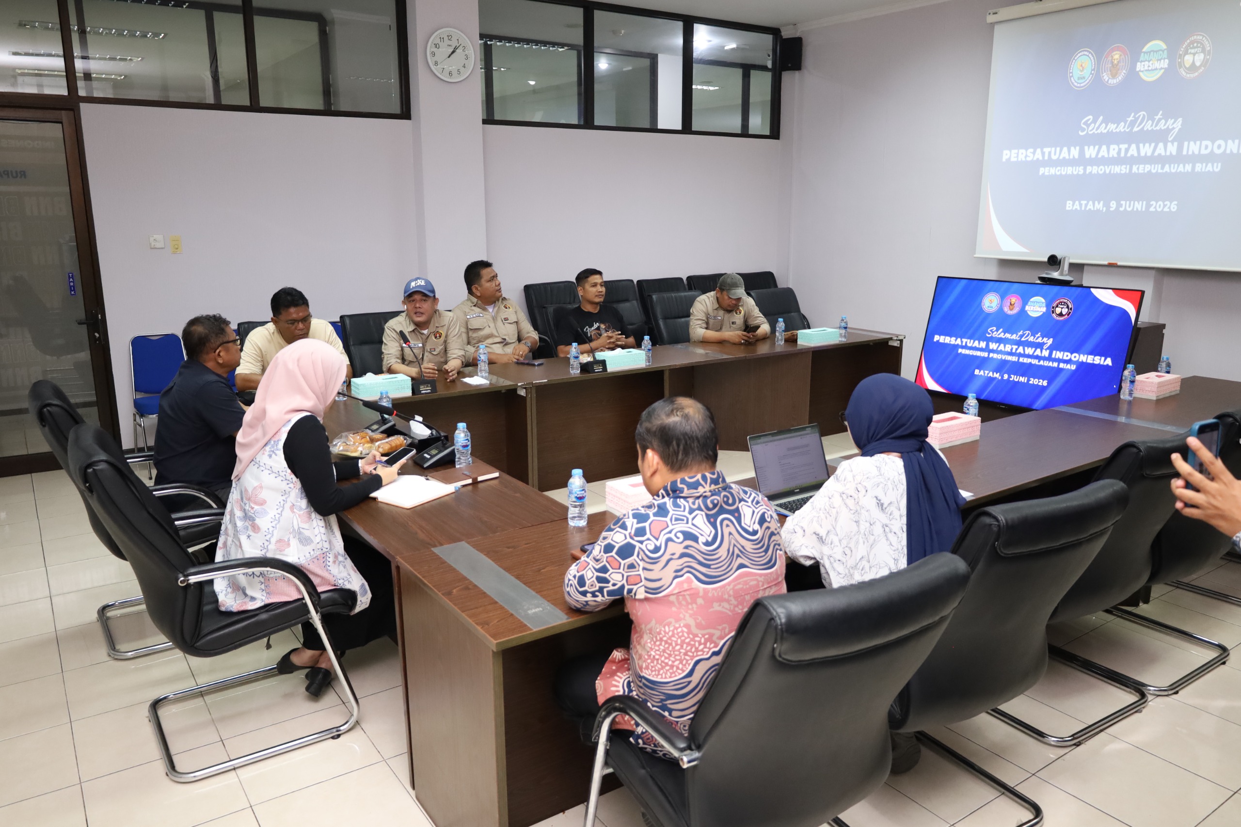 Pertemuan PWI Kepri bersama BNNP Kepri, di Batam, Selasa (9/6/2026) (Foto: PWI Kepri)