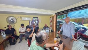 Rida K. Liamsi saat menyampaikan keterangan pers di Pekanbaru, Riau, Selasa (30/6/2026) (Foto: RDK Group) Rida K. Liamsi saat menyampaikan keterangan pers di Pekanbaru, Riau, Selasa (30/6/2026) (Foto: RDK Group)