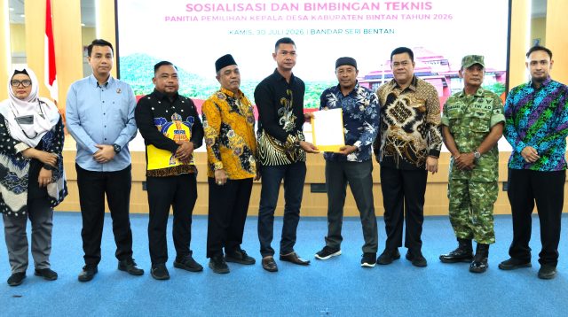 Sosialisasi tahapan dan regulasi Pilkades yang dibuka langsung oleh Sekretaris Daerah (Sekda) Bintan, Ronny Kartika, di Aula Bandar Seri Bentan, Kamis (30/7/2026)