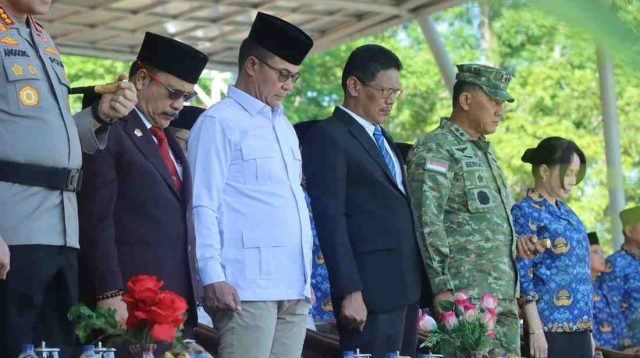 Sejumlah pimpinan DPRD Kota Batam menghadiri Upacara Bendera Peringatan Hari Kebangkitan Nasional (Harkitnas) Ke-118 Tingkat Kota Batam Tahun 2026 di Dataran Engku Putri, Kantor Wali Kota Batam, Batam Center, Rabu (20/5/2026).