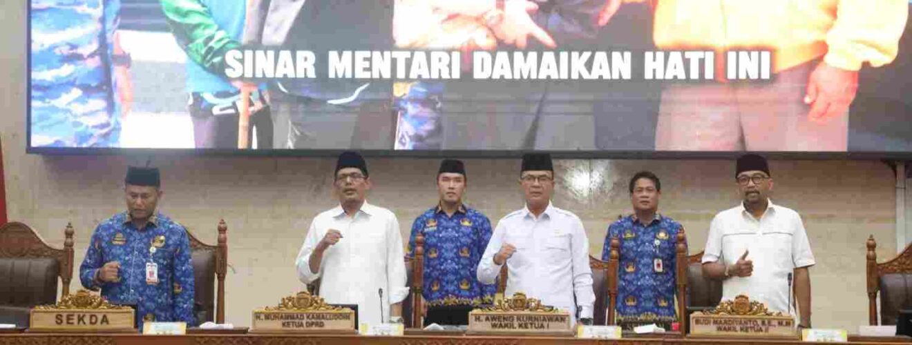 DPRD Kota Batam menggelar rapat paripurna dengan agenda penyampaian tanggapan dan jawaban Wali Kota Batam terhadap pemandangan umum fraksi-fraksi atas Rancangan Peraturan Daerah (Ranperda) tentang Pertanggungjawaban Pelaksanaan APBD Kota Batam Tahun Anggaran 2025, Rabu (17/6/2026).