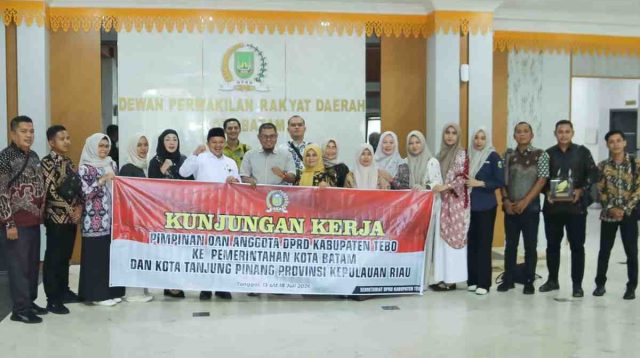 DPRD Kota Batam menerima kunjungan kerja DPRD Kabupaten Tebo, Provinsi Jambi, Selasa (14/7/2026).