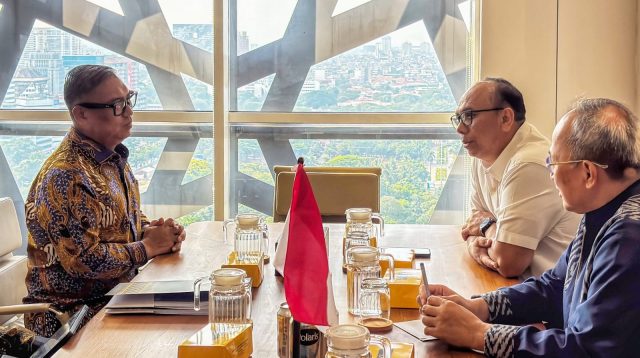 Wakil Gubernur Kepri, Nyanyang Haris Pratamura beraudiensi dengan Dirjen Penyelenggaraan Pos dan Informatika Kementrian KomDigi di Kantor Direktorat Jenderal Infrastruktur Digital, Menara Danareksa, Jakarta, Kamis (6/8/2026). (Banhub Kepri)