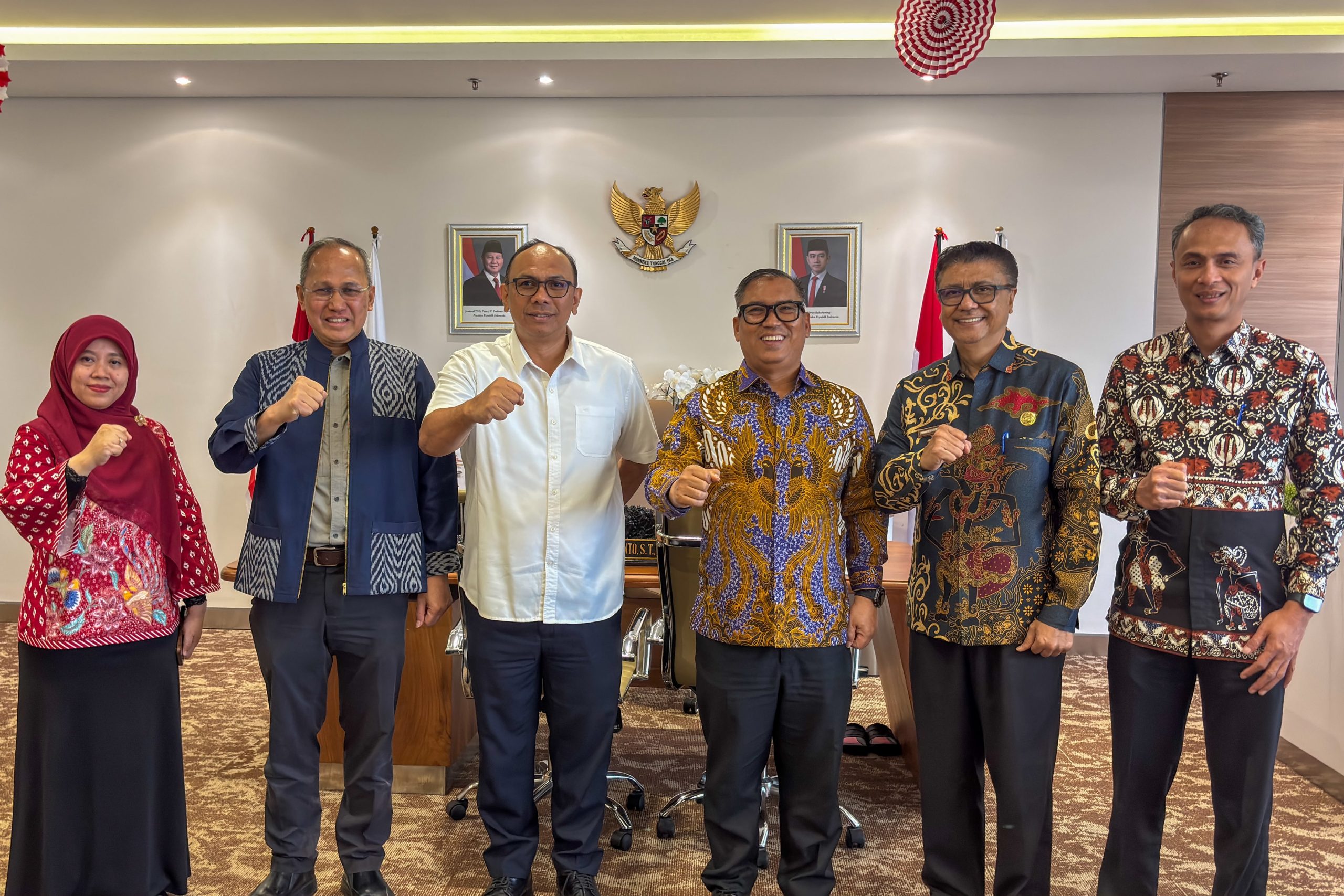 Wakil Gubernur Kepri, Nyanyang Haris Pratamura beraudiensi dengan Dirjen Penyelenggaraan Pos dan Informatika Kementrian KomDigi di Kantor Direktorat Jenderal Infrastruktur Digital, Menara Danareksa, Jakarta, Kamis (6/8/2026). (Banhub Kepri)