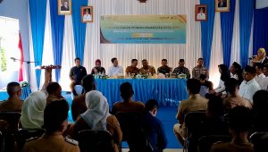 Pelantikan dan pengambilan sumpah anggota BPD Desa Batu Berapit periode 2026-2032, yang berlangsung di aula kantor camat jemaja, Senin (3/8/2026). (Foto: Fendi)