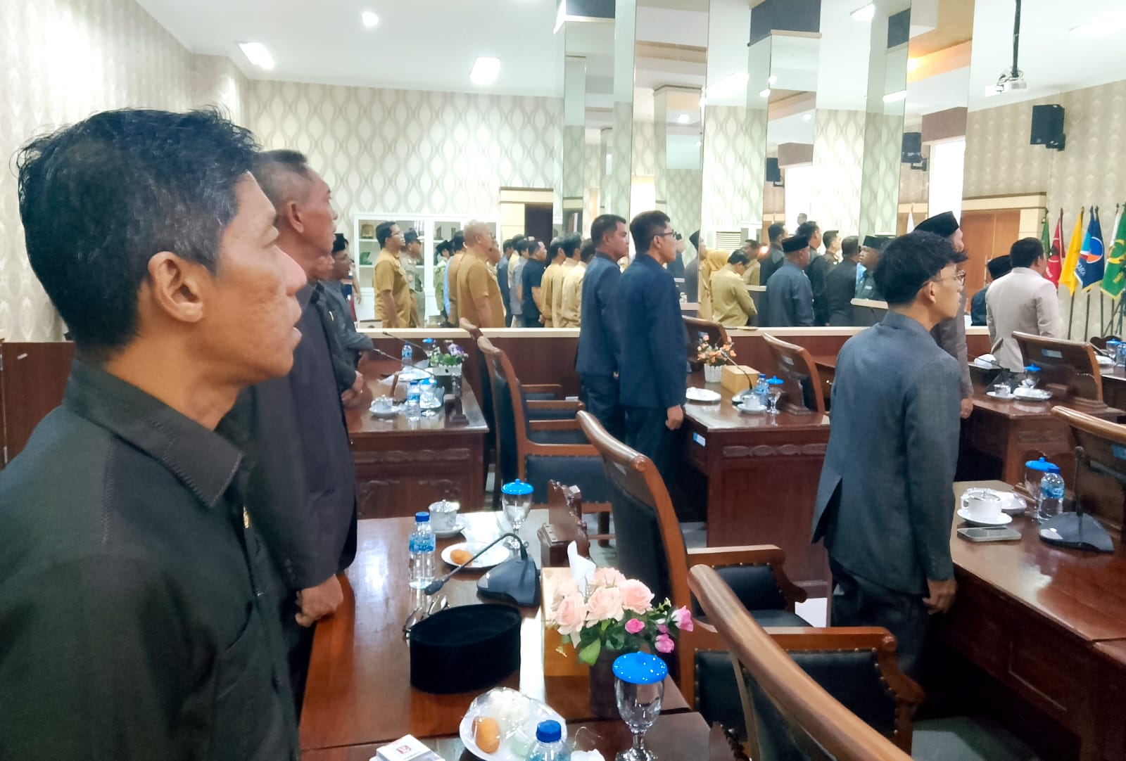 DPRD Kabupaten Kepulauan Anambas, saat Penandatanganan Nota Kesepakatan Kebijakan Umum Anggaran (KUA) dan Prioritas Plafon Anggaran Sementara (PPAS) APBD Tahun Anggaran 2027, di Lantai I Ruang Paripurna DPRD Kabupaten Kepulauan Anambas, Senin (10/8/2026). (F-Fendi/pijarkepri.com)
