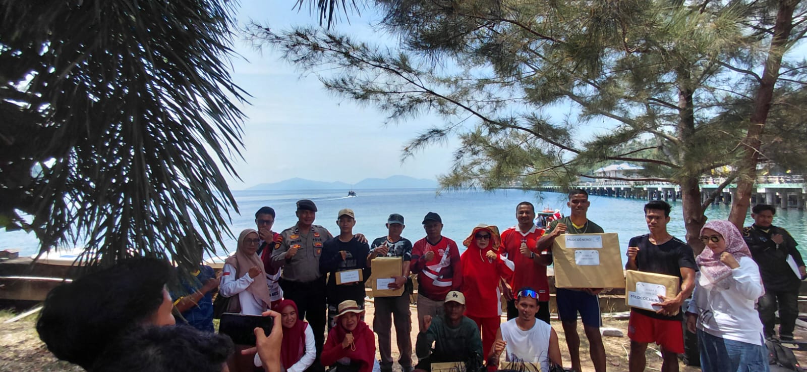 Kecamatan Siantan, Kabupaten Kepulauan Anambas, memeriahkan HUT ke-81 Kemerdekaan RI dengan berbagai permainan rakyat di tiga lokasi, Senin (17/8/2026).