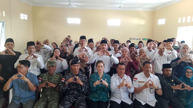Sahtiar bersama Bupati Aneng bergerak dari Kecamatan Kute Siantan ke Kecamatan Siantan Utara untuk menghadiri pelantikan anggota BPD. Jumat (21/8/2026)