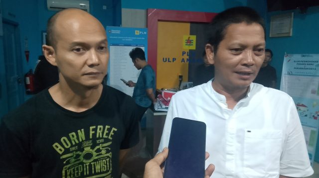 Bupati dan Kepala ULP PLN Tarempa, saat di wawancara, Selasa (25/8/2026)