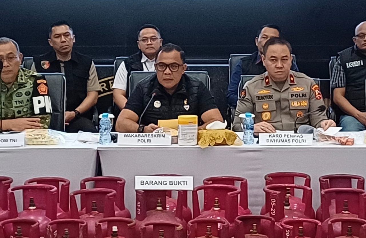 Wakil Bareskrim Polri Irjen Pol Nunung Syaifuddin dalam jumpa pers di Bareskrim Polri, Selasa (21/4/2026)