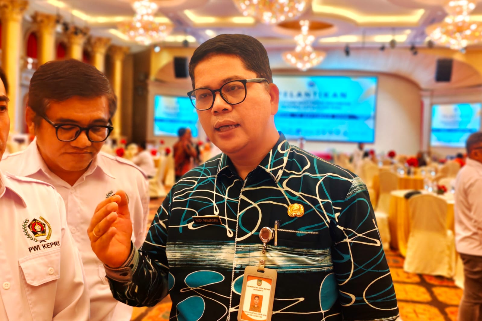Kepala Dinas Komunikasi dan Informatika Kota Batam, dalam suatu kesempatan wawancara, Kamis (17/9/2026) (Foto: aji Anugraha/pijarkepri.com)