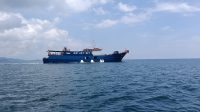 Kapal penampung ikan hidup Mitra Dodo, berlayar di laut Anambas, Kamis (24/9/2026) (Foto: Fendi)
