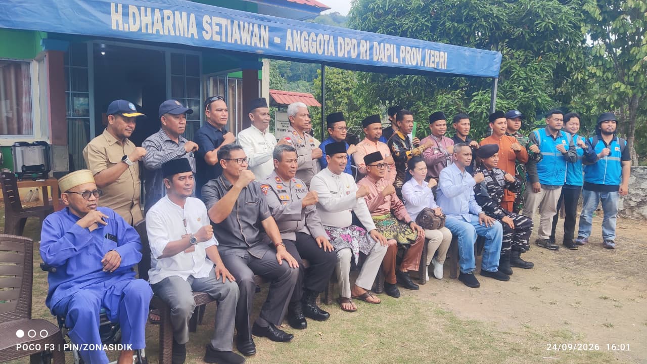 Persoalan pemadaman listrik yang berulang di Kecamatan Palmatak, Siantan Tengah, dan Kute Siantan menjadi pembahasan dalam pertemuan antara PLN, Pemerintah Kabupaten Kepulauan Anambas, DPRD, camat, kepala desa, BPD, unsur Forkopimda, dan perwakilan masyarakat di Pendopo Desa Payalaman, Kecamatan Kute Siantan, Kamis (24/9/2026).