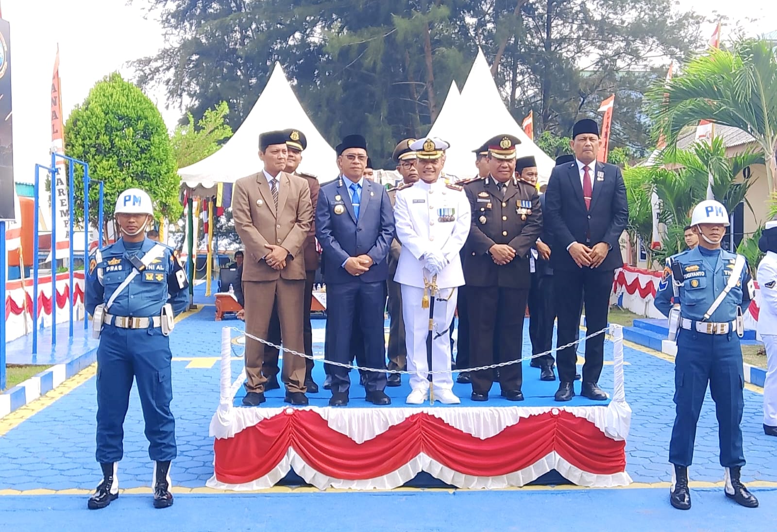 Bupati, Wakil Bupati dan Sekda Anambas Hadiri Upacara Dirgahayu TNI ke-81 di Mako Lanal Tarempa