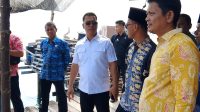 Bupati Kepulauan Anambas Aneng bersama rombongan meninjau lokasi yang direncanakan menjadi Koperasi Nelayan Merah Putih di Desa Sri Tanjung, Kamis (8/10/2026). Bupati Kepulauan Anambas Aneng bersama rombongan meninjau lokasi yang direncanakan menjadi Koperasi Nelayan Merah Putih di Desa Sri Tanjung, Kamis (8/10/2026).