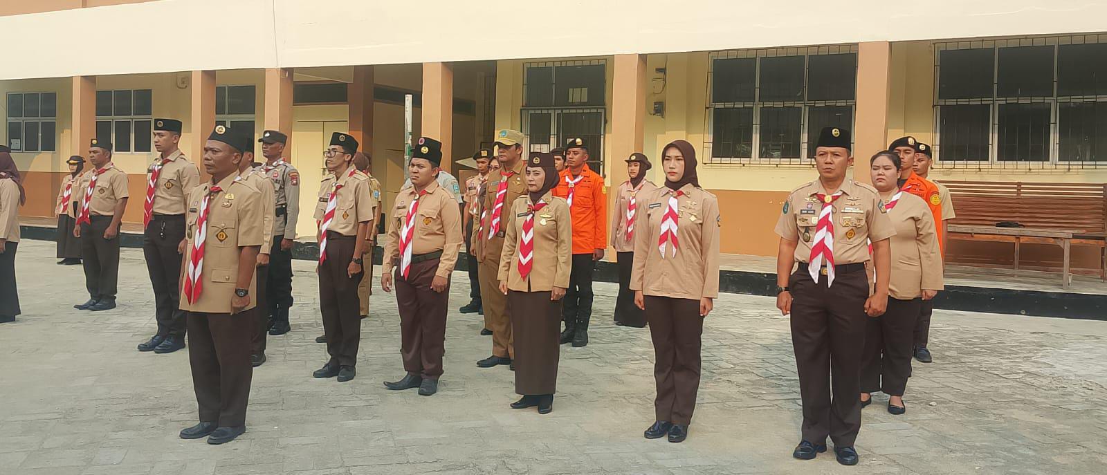 Wakil Bupati Kepulauan Anambas, Raja Bayu, mengukuhkan pengurus Dewan Kehormatan Cabang, Pusat Pendidikan dan Pelatihan Cabang (Pusdiklatcab), serta Satuan Tugas Pramuka Peduli Kwartir Cabang (Kwarcab) Gerakan Pramuka Kepulauan Anambas masa bakti 2025–2030, Jumat (9/10/2026).